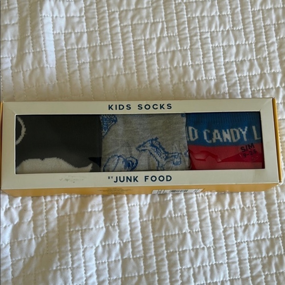 JUNK FOOD :: SOCKS
